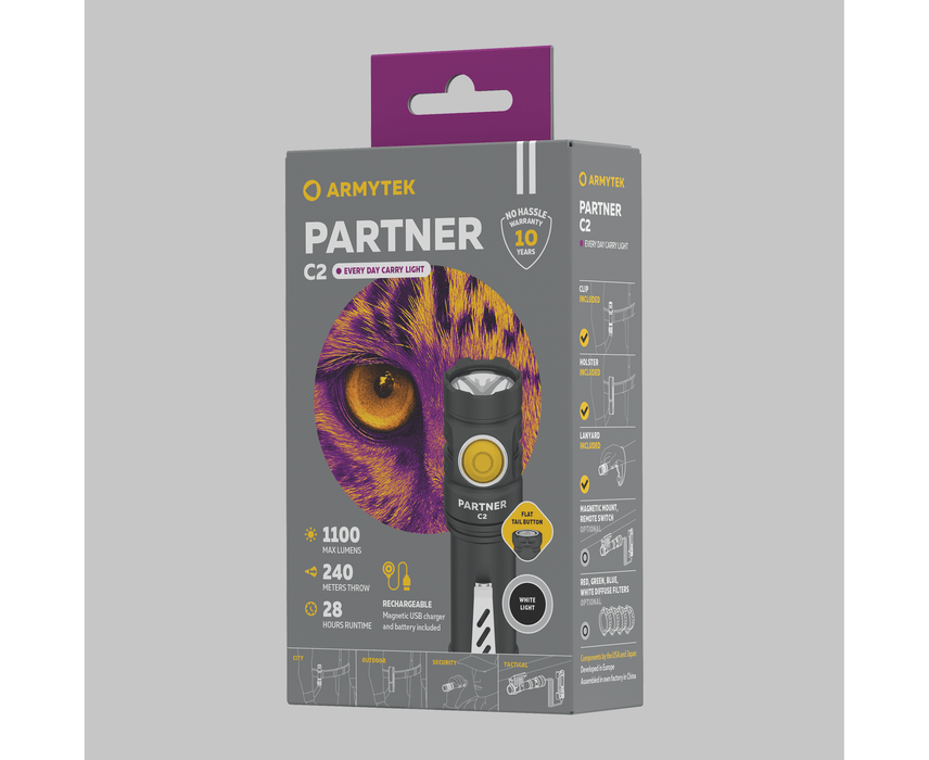 Packaging of the Armytek Partner C2 Magnet USB - White flashlight shows an owl's eye, includes product specifications, and branding details.